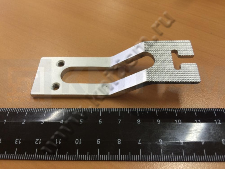 Приспособление для пришивания этикеток 45750 от магазина Promily в Черкесске