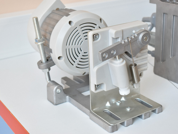 Сервомотор (сервопривод) Aurora SM-750 (750Вт) с внешним позиционером иглы от магазина Promily в Черкесске